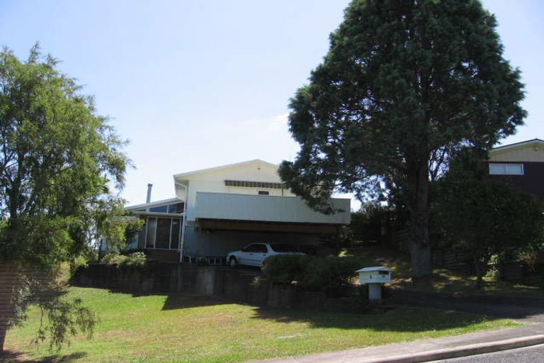 Photo of property in 6 Seon Place, Birkdale, Auckland, 0626