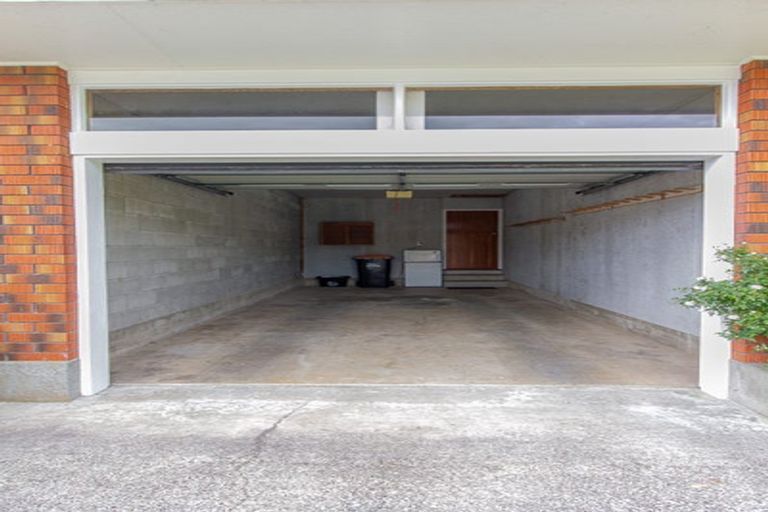 Photo of property in 11a Henare Street, West End, Palmerston North, 4412