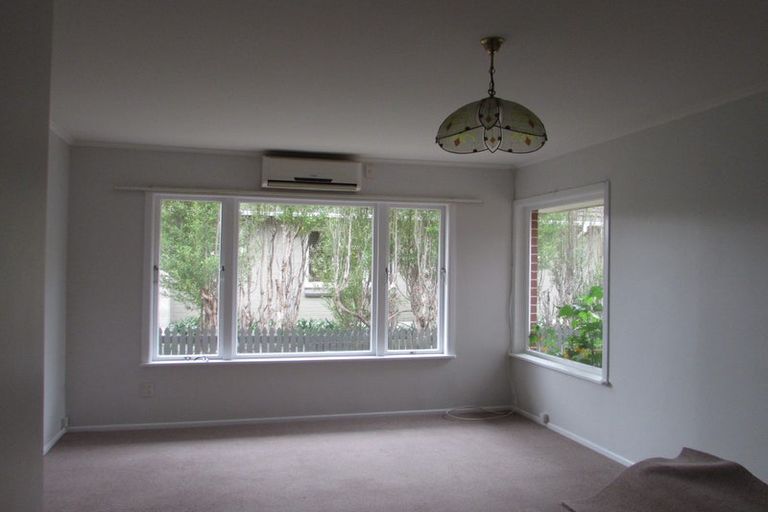 Photo of property in 1063a Fergusson Drive, Clouston Park, Upper Hutt, 5018