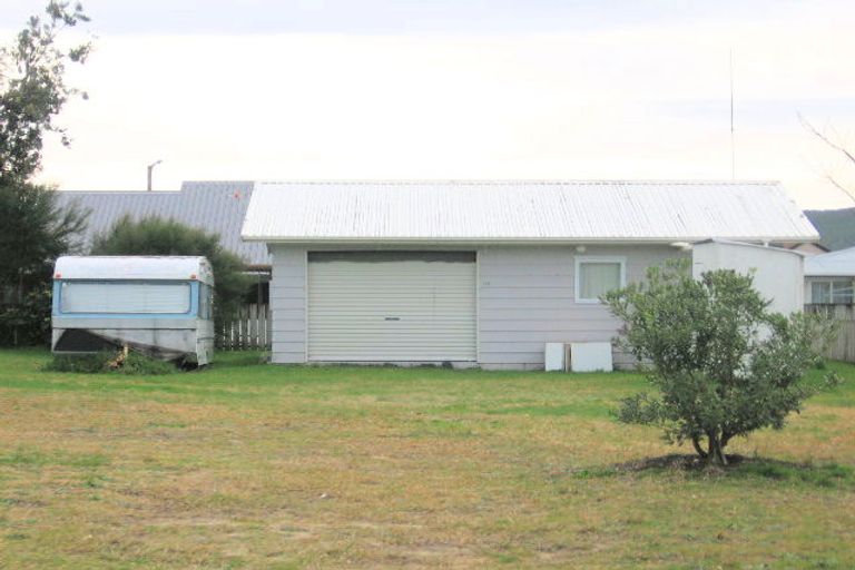 Photo of property in 111 Hampton Road, Whangamata, 3620