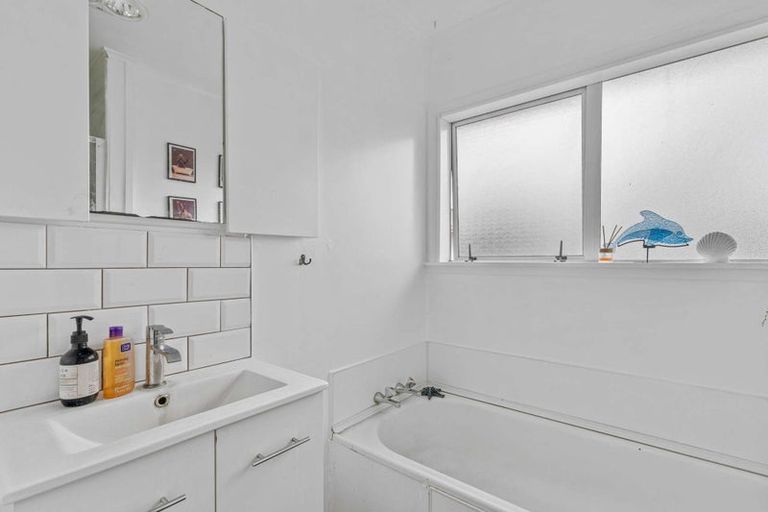 Photo of property in 48 Martin Street, Utuhina, Rotorua, 3015