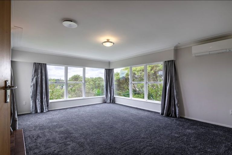 Photo of property in 265 Titirangi Road, Titirangi, Auckland, 0604