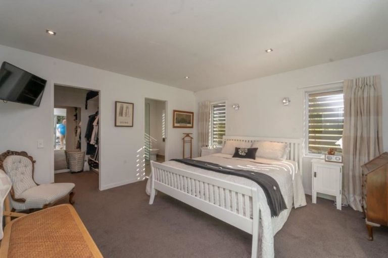 Photo of property in 3 Eagle Place, Martinborough, 5711