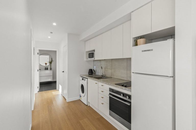 Photo of property in 43 Spur Ridge Rise, Jacks Point, 9371