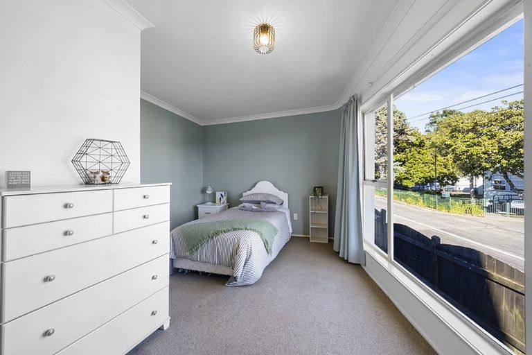 Photo of property in 426 South Road, Omata, New Plymouth, 4374