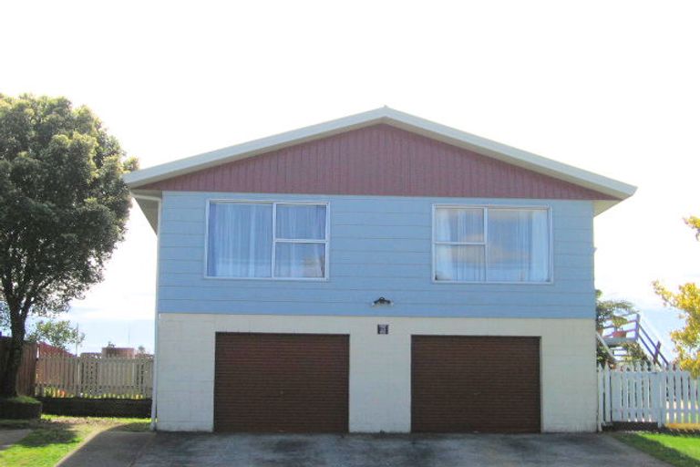 Photo of property in 19 Taylor Street, Ohauiti, Tauranga, 3112