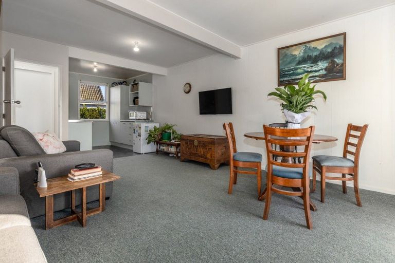 Photo of property in 7/12 Thornley Street, Titahi Bay, Porirua, 5022