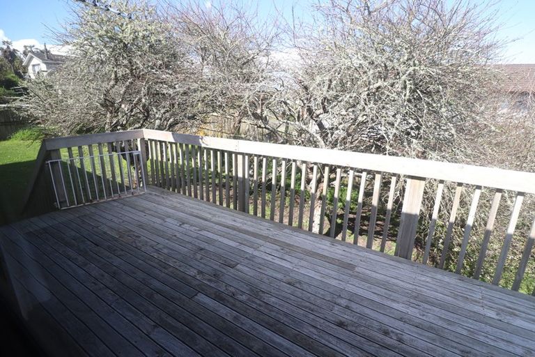 Photo of property in 3/10 Westward Ho, Glen Eden, Auckland, 0602