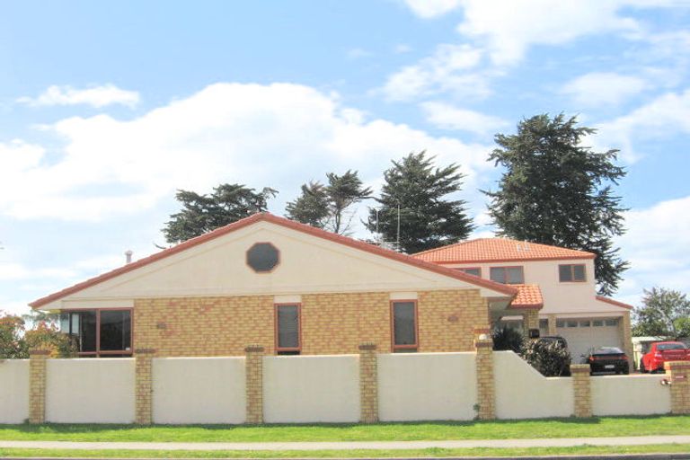 Photo of property in 145 Gravatt Road, Papamoa Beach, Papamoa, 3118