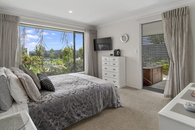 Photo of property in 28 Holyoake Terrace, Omokoroa, 3114