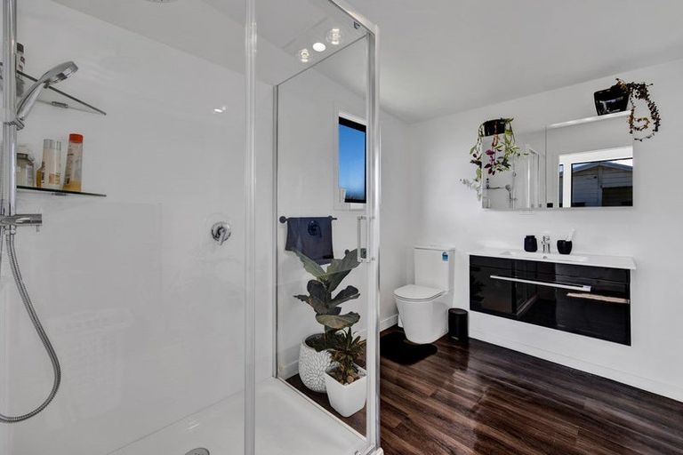 Photo of property in 48 Camberwell Road, Hawera, 4610