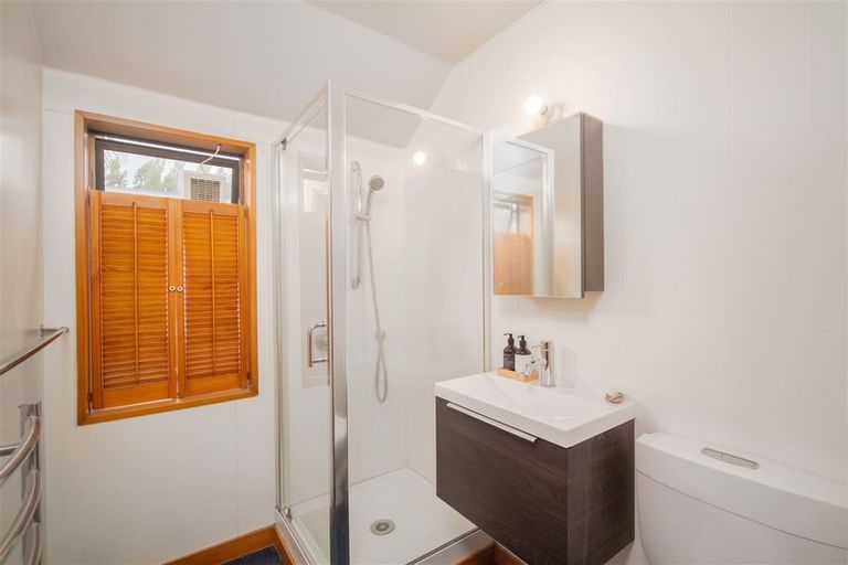 Photo of property in 2/164 Kilmore Street, Christchurch Central, Christchurch, 8013