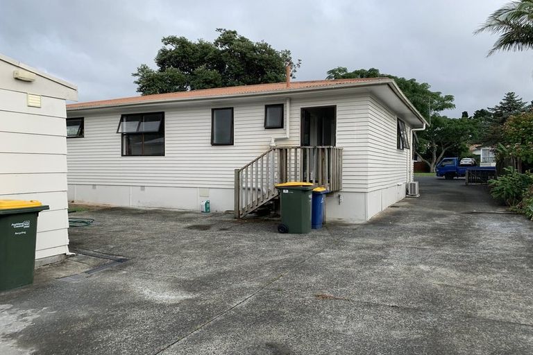 Photo of property in 53 Universal Drive, Henderson, Auckland, 0610