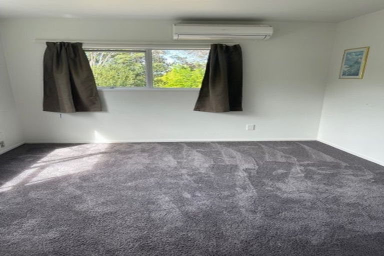 Photo of property in 4 Geoffrey Road, Torbay, Auckland, 0630