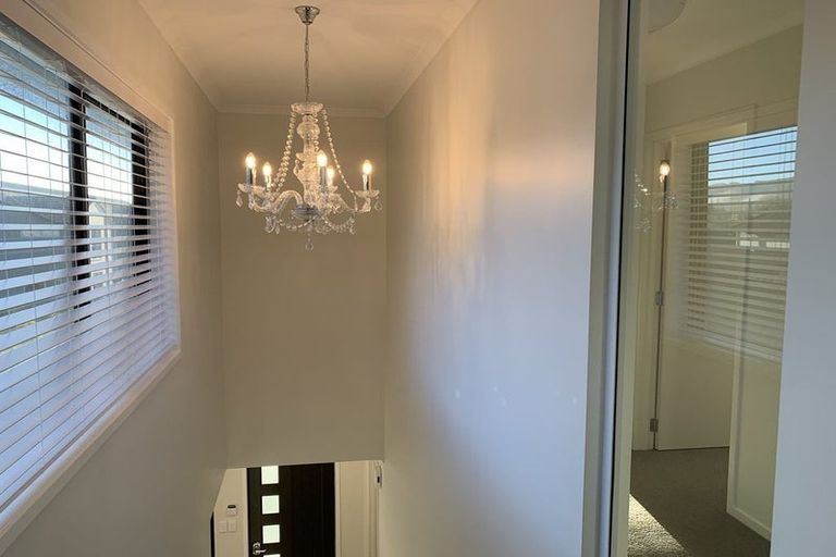 Photo of property in 17 Somerby Mews, Silverstream, Upper Hutt, 5019