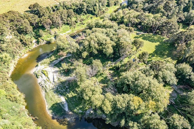 Photo of property in 1597 Turakina Valley Road, Marton, Whanganui, 4581