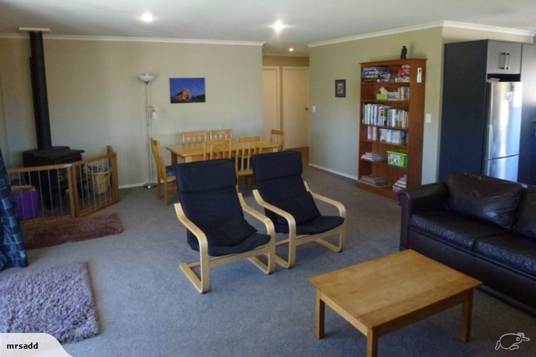 Photo of property in 5 Charles Court, Lake Hawea, Wanaka, 9382