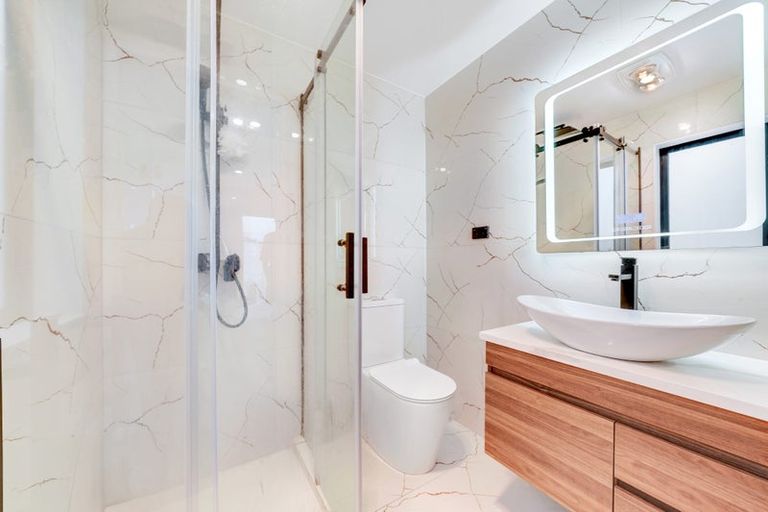 Photo of property in 15 Te Kaapia Road, Papakura, 2110