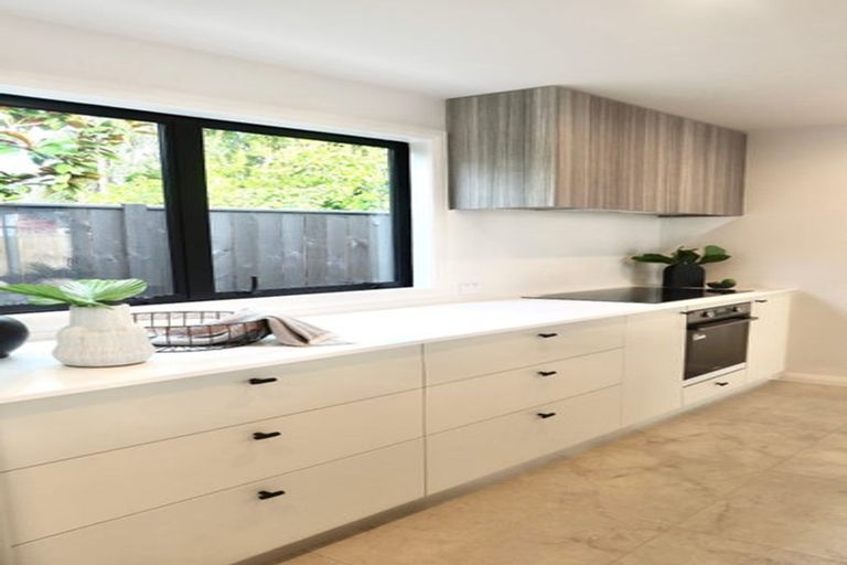 Photo of property in 76 Slacks Road, Awapuni, Palmerston North, 4412