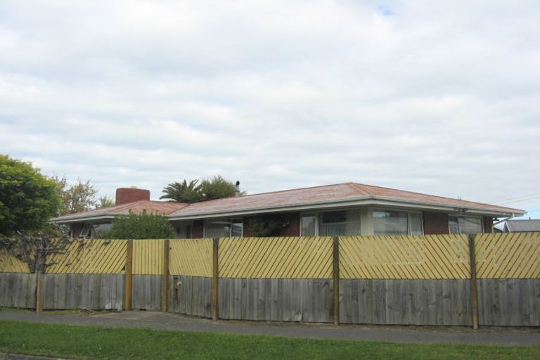 Photo of property in 2 Pimlico Place, Bishopdale, Christchurch, 8053