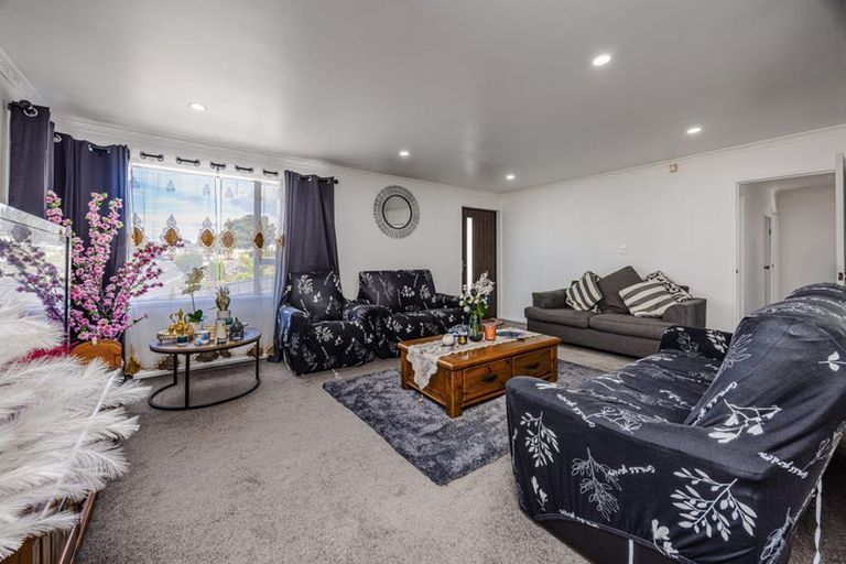 Photo of property in 10 Ferndown Avenue, Papatoetoe, Auckland, 2025