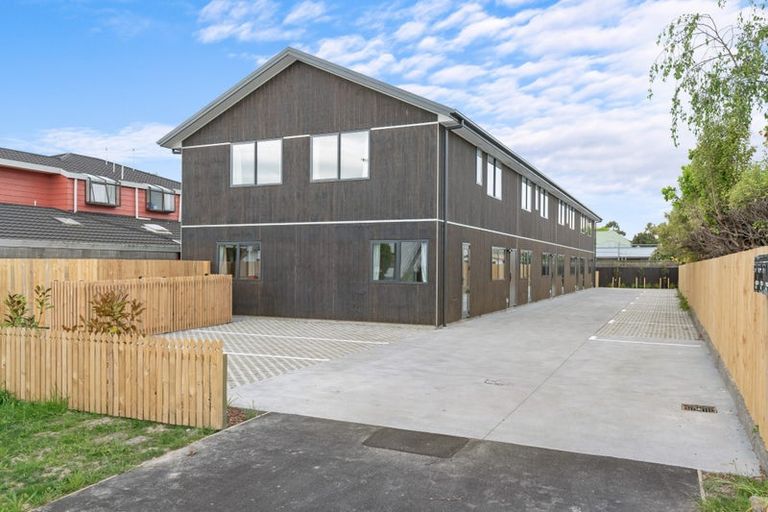 Photo of property in 10 Newnham Terrace, Upper Riccarton, Christchurch, 8041