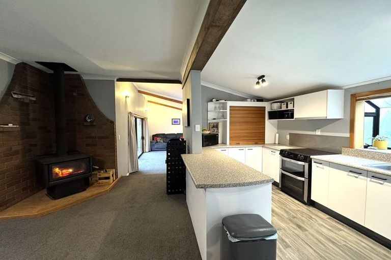 Photo of property in 51 Allan Street, Waiwera South, Clinton, 9584