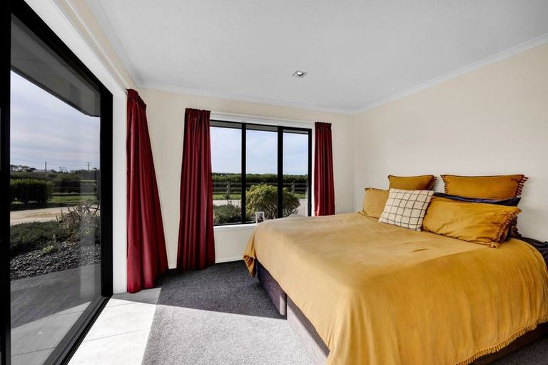 Photo of property in 105 Mawhitiwhiti Road, Normanby, Hawera, 4675