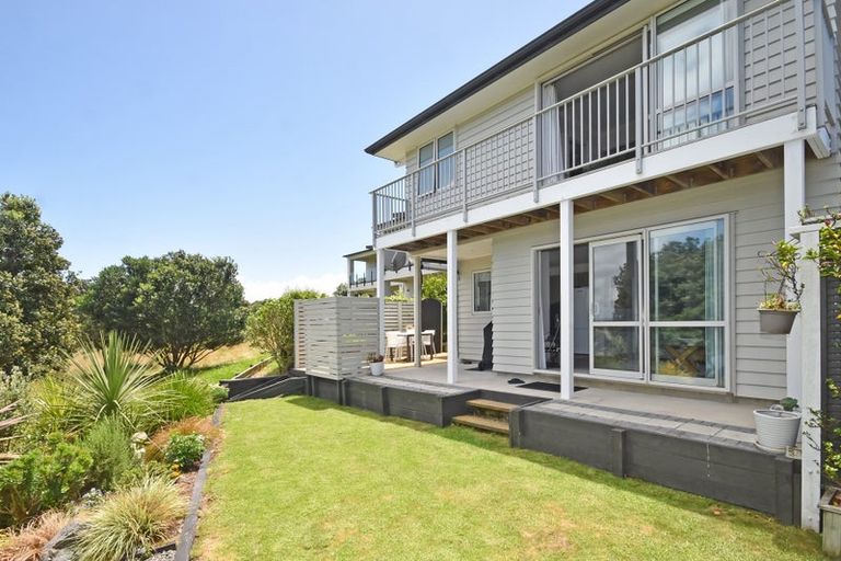 Photo of property in 37 Maylee Crescent, Gulf Harbour, Whangaparaoa, 0930