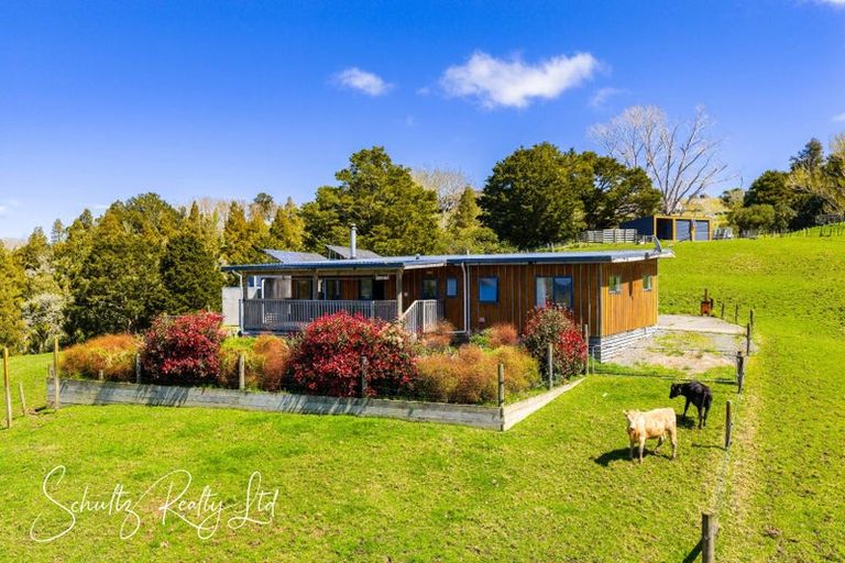 Photo of property in 32 Nikau Lane, Maungaturoto, 0520