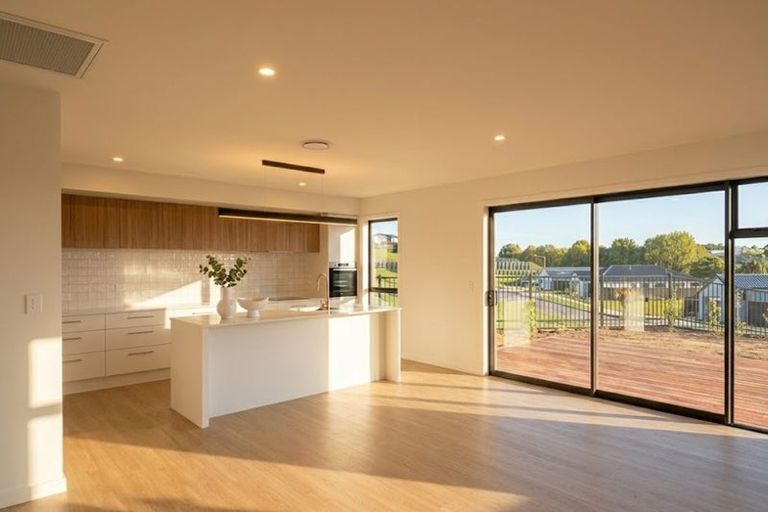 Photo of property in 22 Korora Crescent, Omokoroa, 3114