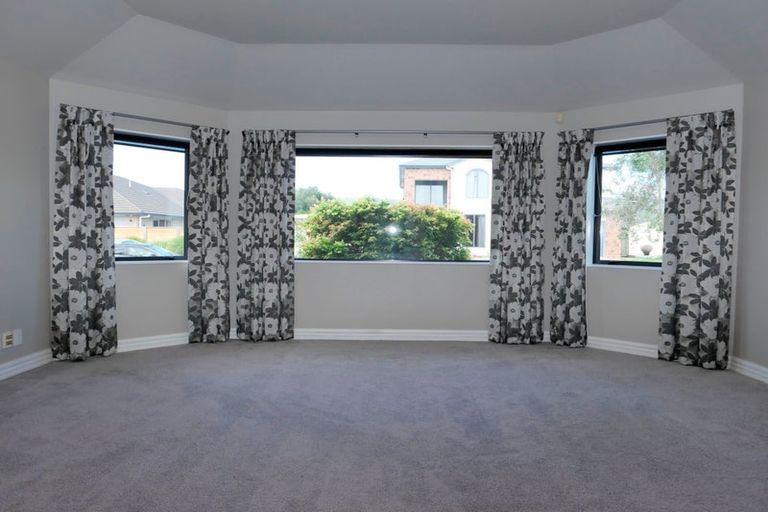 Photo of property in 6 Trusham Court, Paraparaumu, 5032