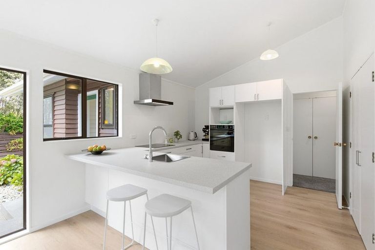 Photo of property in 61 Amapur Drive, Khandallah, Wellington, 6035