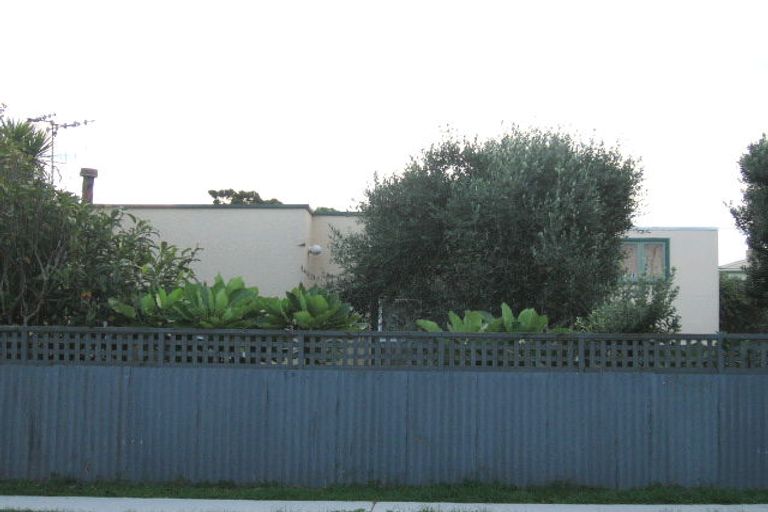 Photo of property in 45 Moana Street, Otaki Beach, Otaki, 5512