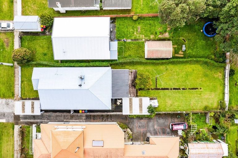 Photo of property in 27 Lyn Street, Lynmouth, New Plymouth, 4310