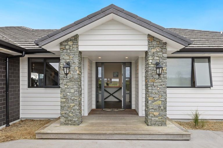 Photo of property in 1 Fernbird Grove, Kerikeri, 0294