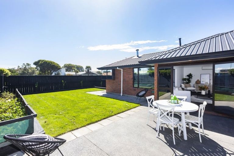 Photo of property in 2a Ballance Street, Waimairi Beach, Christchurch, 8083