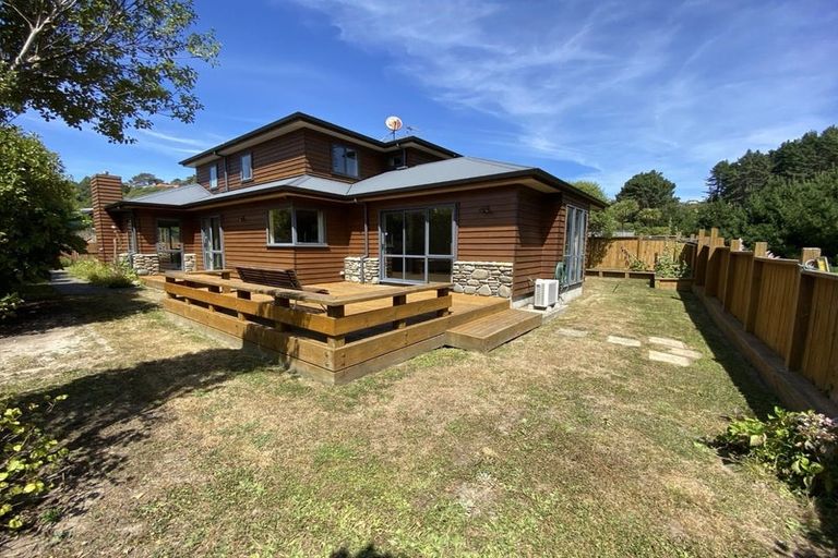 Photo of property in 53 Furlong Crescent, Churton Park, Wellington, 6037