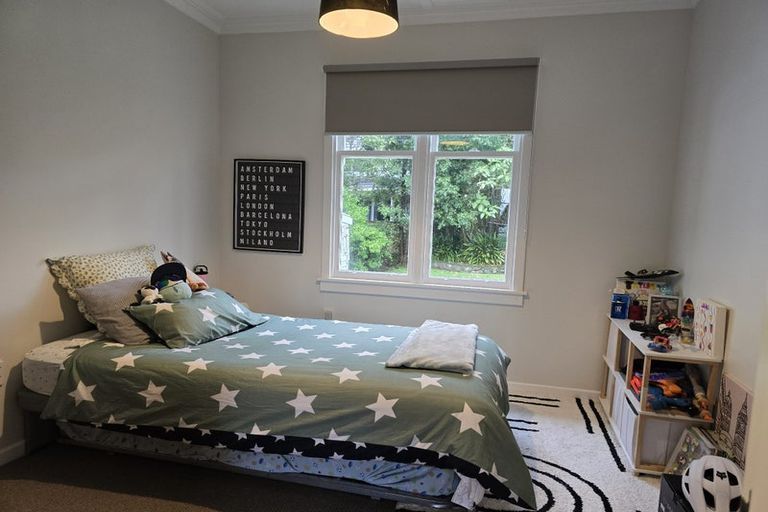 Photo of property in 79 Carrington Street, Lower Vogeltown, New Plymouth, 4310