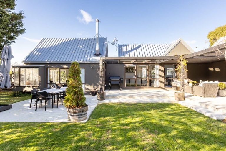 Photo of property in 5 Rush Place, Havelock North, 4130