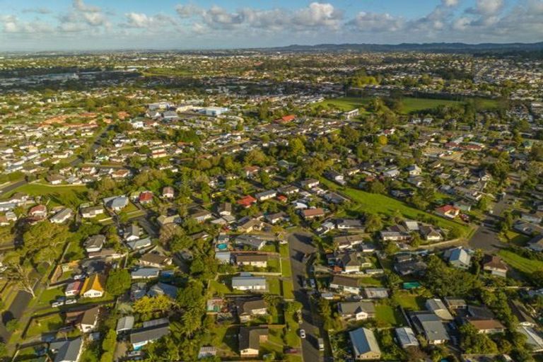 Photo of property in 6 Mayer Place, Ranui, Auckland, 0612