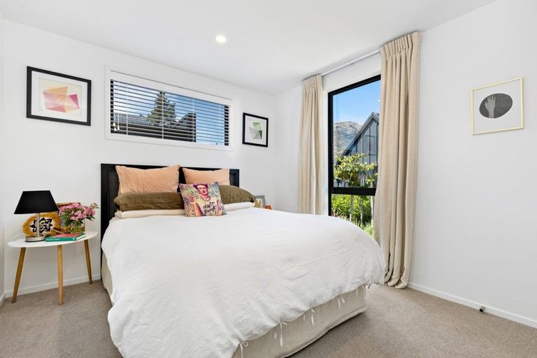 Photo of property in 5 Lauder Street, Lake Hayes, Queenstown, 9304