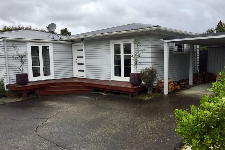 Photo of property in 25 Longburn Road, Henderson, Auckland, 0610