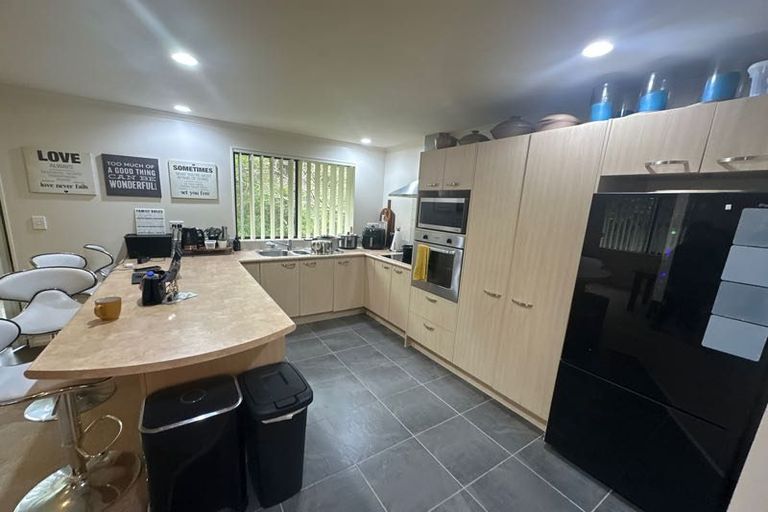 Photo of property in 30 Lomas Way, Albany, Auckland, 0632