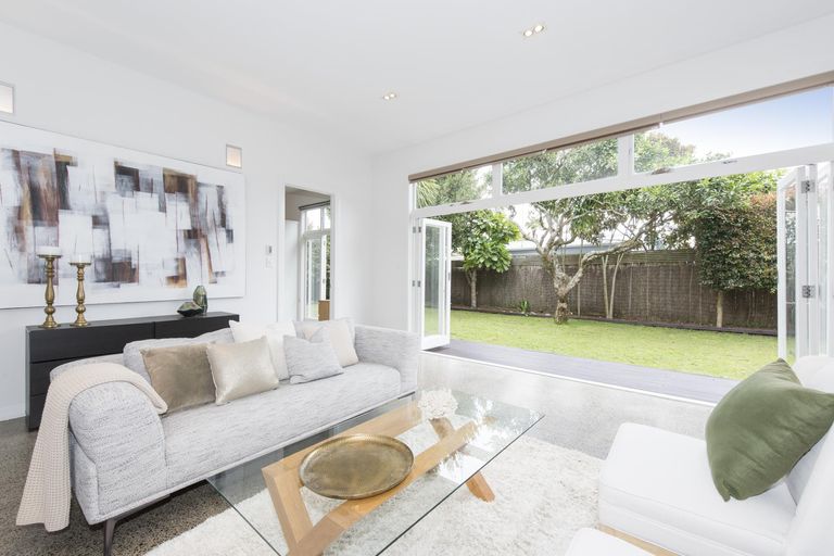 Photo of property in 55 Calgary Street, Mount Eden, Auckland, 1041