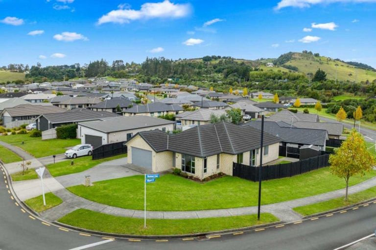 Photo of property in 118 Hillpark Drive, Pokeno, 2402