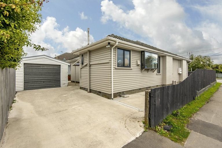 Photo of property in 1/68 Acacia Avenue, Upper Riccarton, Christchurch, 8041