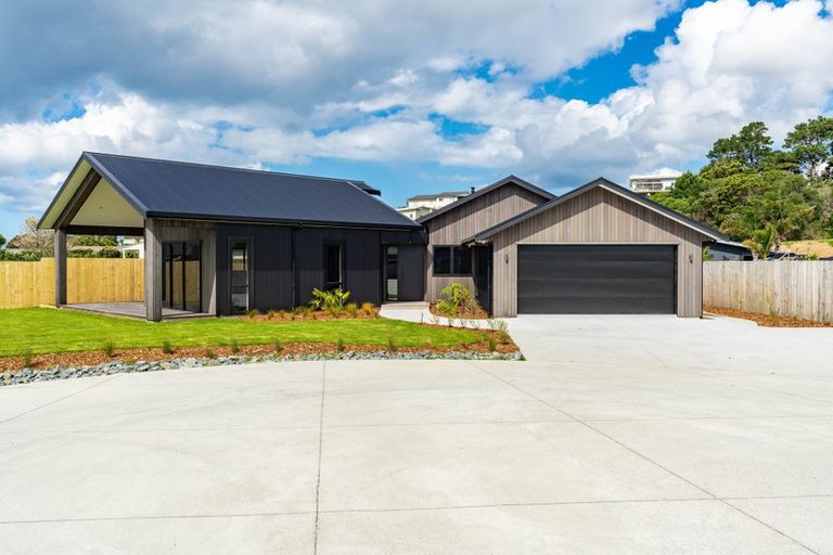 Photo of property in 6 Paulene Anne Place, Mangawhai Heads, Mangawhai, 0505