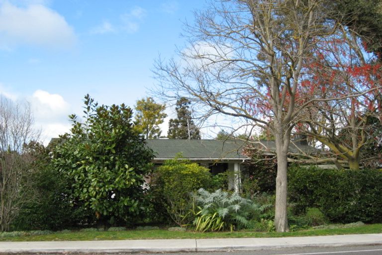 Photo of property in 4 Brookvale Road, Havelock North, 4130