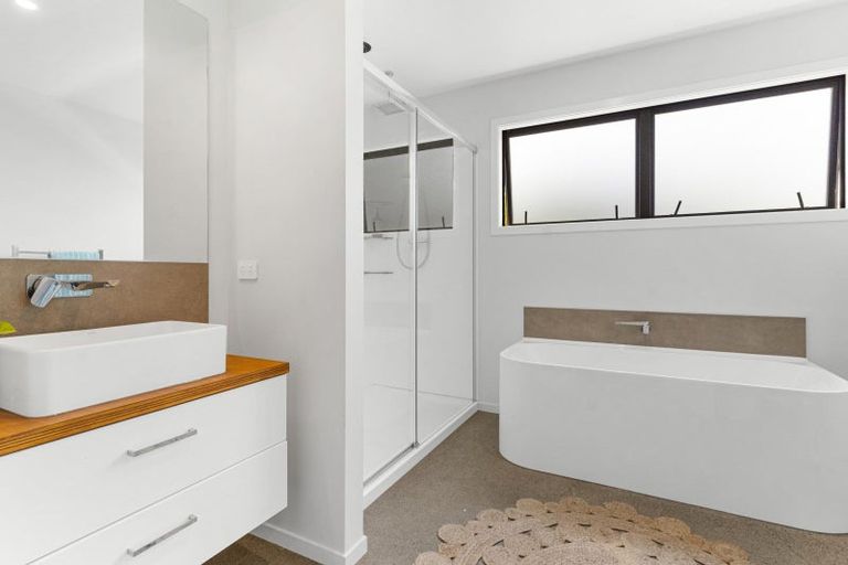 Photo of property in 50 Gimson Street, Solway, Masterton, 5810